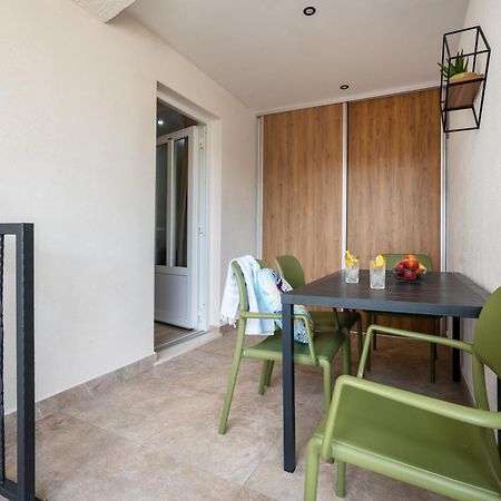 Apartments Sentic 네움 외부 사진