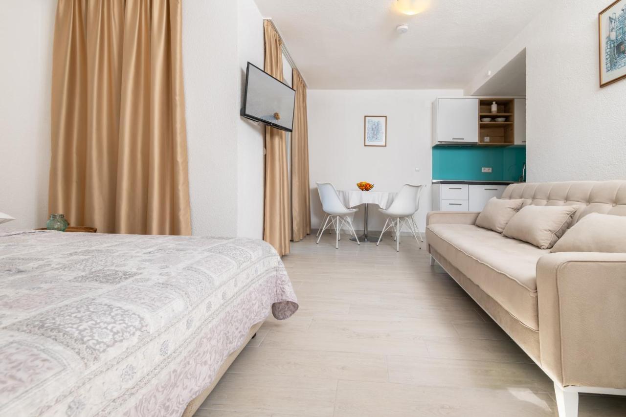 Apartments Sentic 네움 외부 사진